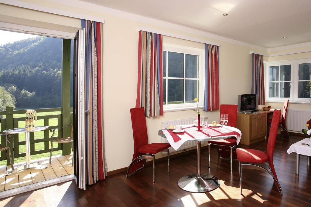 Hotel Buerglstein Saint Wolfgang Extérieur photo